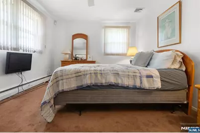 74 Farmingdale Road, Wayne, NJ 07470 - Photo 17