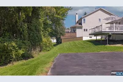 74 Farmingdale Road, Wayne, NJ 07470 - Photo 29