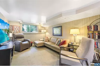 152 Coles Avenue, Hackensack, NJ 07601 - Photo 21