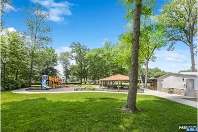 152 Coles Avenue, Hackensack, NJ 07601 - Photo 35