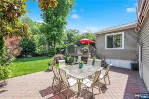 152 Coles Ave, Hackensack, NJ 07601 - Photo 27