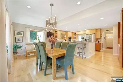 152 Coles Avenue, Hackensack, NJ 07601 - Photo 13