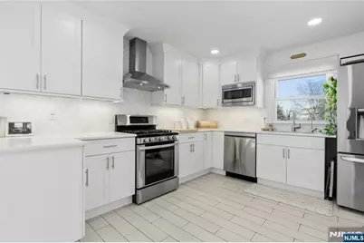 10 Homestead Road, Elmwood Park, NJ 07407 - Photo 13