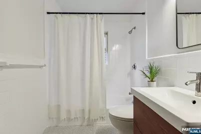 21 Central Avenue 1R #1R, Montclair, NJ 07042 - Photo 17