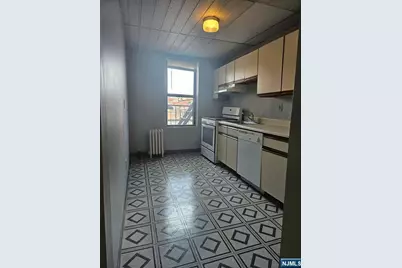 26 Spring Dell 5C #5C, Rutherford, NJ 07070 - Photo 3
