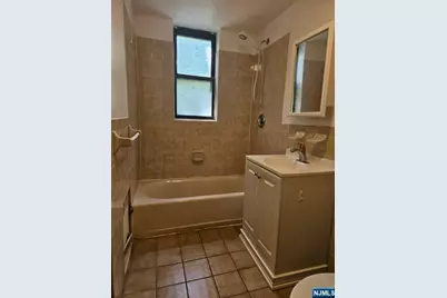 26 Spring Dell 5C #5C, Rutherford, NJ 07070 - Photo 11