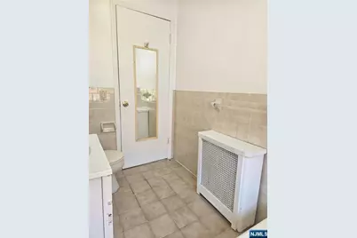 26 Spring Dell 7B #7B, Rutherford, NJ 07070 - Photo 13