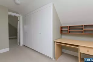 11 Montague Pl 2, Montclair, NJ 07042 - Photo 17