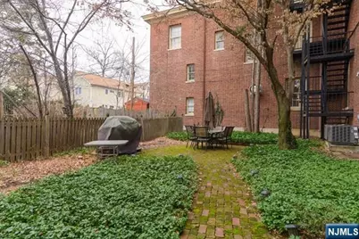 11 Montague Place 2 #2, Montclair, NJ 07042 - Photo 21