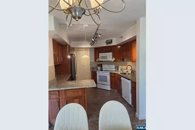 316 Prospect 3J #3J, Hackensack, NJ 07601 - Photo 5