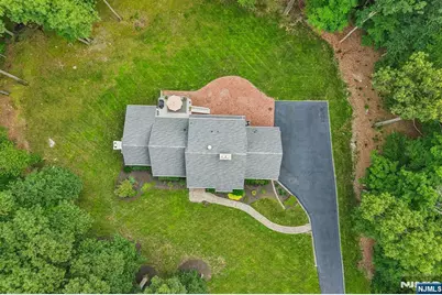 662 Juniper Place, Franklin Lakes, NJ 07417 - Photo 33