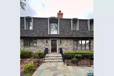 203 Harwood Place, Paramus, NJ 07652 - Photo 3