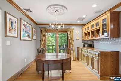 203 Harwood Place, Paramus, NJ 07652 - Photo 9