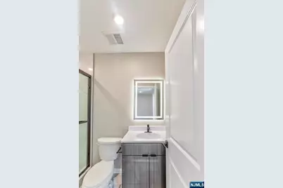 62 Columbia Avenue, Newark, NJ 07106 - Photo 45