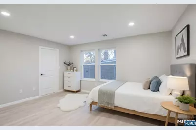 62 Columbia Avenue, Newark, NJ 07106 - Photo 1