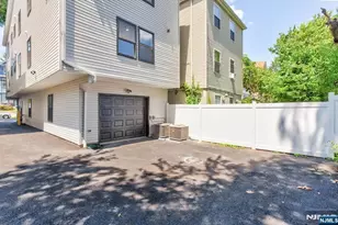 62 Columbia Ave, Newark, NJ 07106 - Photo 11