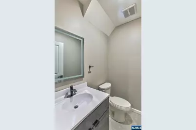 62 Columbia Avenue, Newark, NJ 07106 - Photo 27