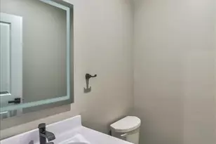 62 Columbia Ave, Newark, NJ 07106 - Photo 27
