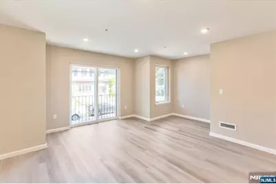 62 Columbia Avenue, Newark, NJ 07106 - Photo 15