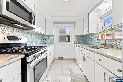 114 Melrose Avenue, North Arlington, NJ 07031 - Photo 13