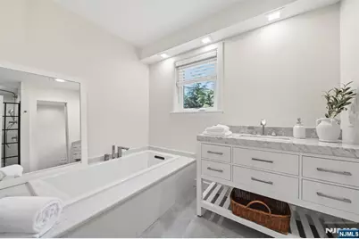 40 Dean Drive, Tenafly, NJ 07670 - Photo 23