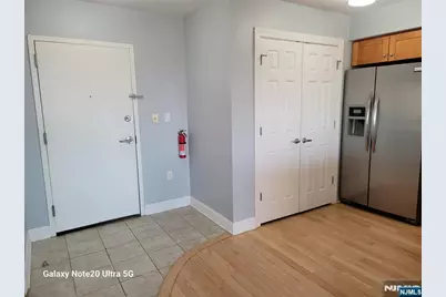 411 E Brinkerhoff Avenue 111 #111, Palisades Park, NJ 07650 - Photo 5