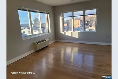 411 E Brinkerhoff Avenue 111 #111, Palisades Park, NJ 07650 - Photo 13