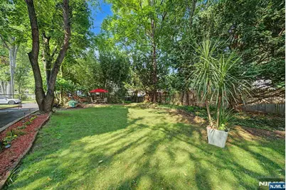 26 Day Avenue, Tenafly, NJ 07670 - Photo 47
