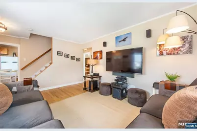 9 Clairmont Road, Clifton, NJ 07012 - Photo 5