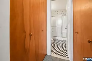 555 North Ave 8N, Fort Lee, NJ 07024 - Photo 11