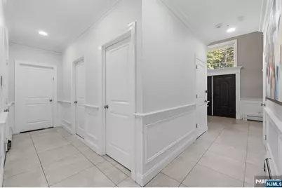 70 McElroy Avenue, Fort Lee, NJ 07024 - Photo 27