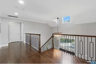 70 McElroy Avenue, Fort Lee, NJ 07024 - Photo 43