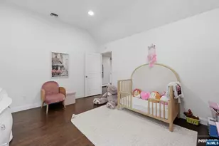 70 McElroy Ave, Fort Lee, NJ 07024 - Photo 33