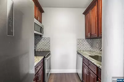 464 Central Avenue A6 #A6, Jersey City, NJ 07307 - Photo 9