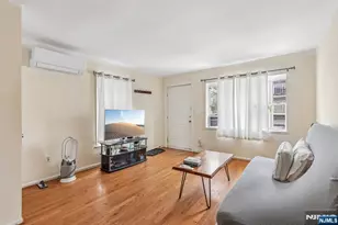 22 Hecker St, Newark, NJ 07103 - Photo 5