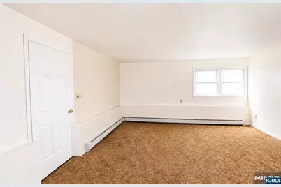 19 Village Place, Secaucus, NJ 07094 - Photo 19
