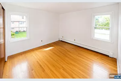 19 Village Place, Secaucus, NJ 07094 - Photo 13