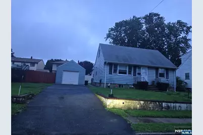 30 Chestnut Street, Elmwood Park, NJ 07407 - Photo 25