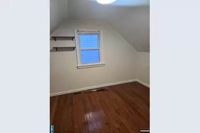 30 Chestnut Street, Elmwood Park, NJ 07407 - Photo 11