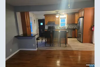 30 Chestnut Street, Elmwood Park, NJ 07407 - Photo 5