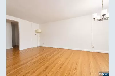 343 Tremont Avenue 1 #1, Fort Lee, NJ 07024 - Photo 3