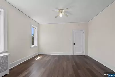 60-62 Elmwood Avenue 3 #3, Montclair, NJ 07042 - Photo 5