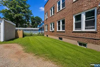 60-62 Elmwood Avenue 3 #3, Montclair, NJ 07042 - Photo 21