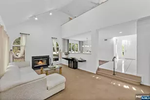 239 Westervelt Ln, Mahwah, NJ 07430 - Photo 19