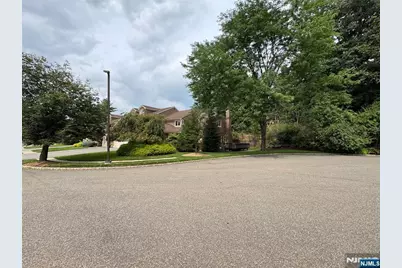 239 Westervelt Lane, Mahwah, NJ 07430 - Photo 3