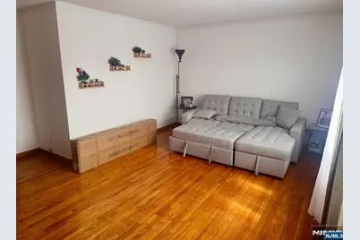 239 Riverview, Cliffside Park, NJ 07010 - Photo 9