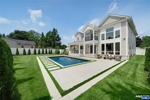 92 Oliver Rd, Paramus, NJ 07652 - Photo 47