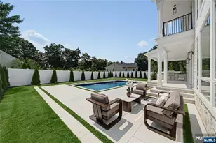 92 Oliver Rd, Paramus, NJ 07652 - Photo 45