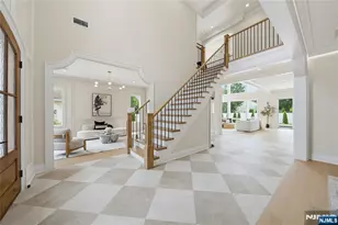 92 Oliver Rd, Paramus, NJ 07652 - Photo 3