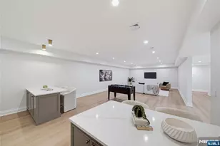 92 Oliver Rd, Paramus, NJ 07652 - Photo 39